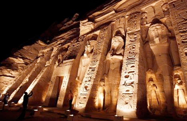 Colossal statues on the facade of the Great Temple at Abu Simbel